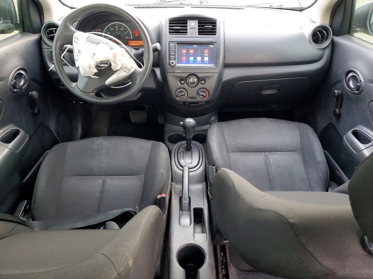 2019 NISSAN VERSA S photo 8