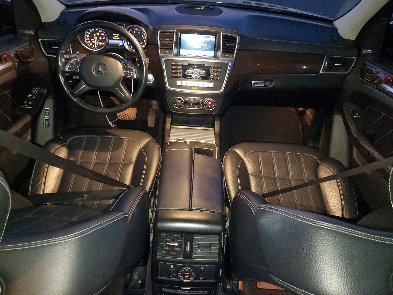 2015 MERCEDES-BENZ GL 450 4MATIC photo 15