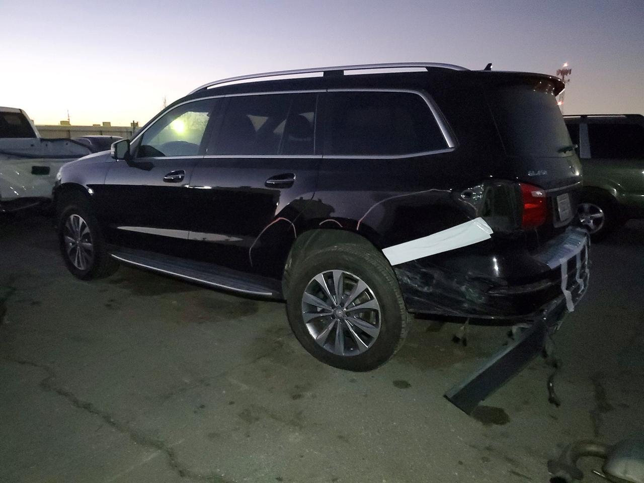 2015 MERCEDES-BENZ GL 450 4MATIC photo 3