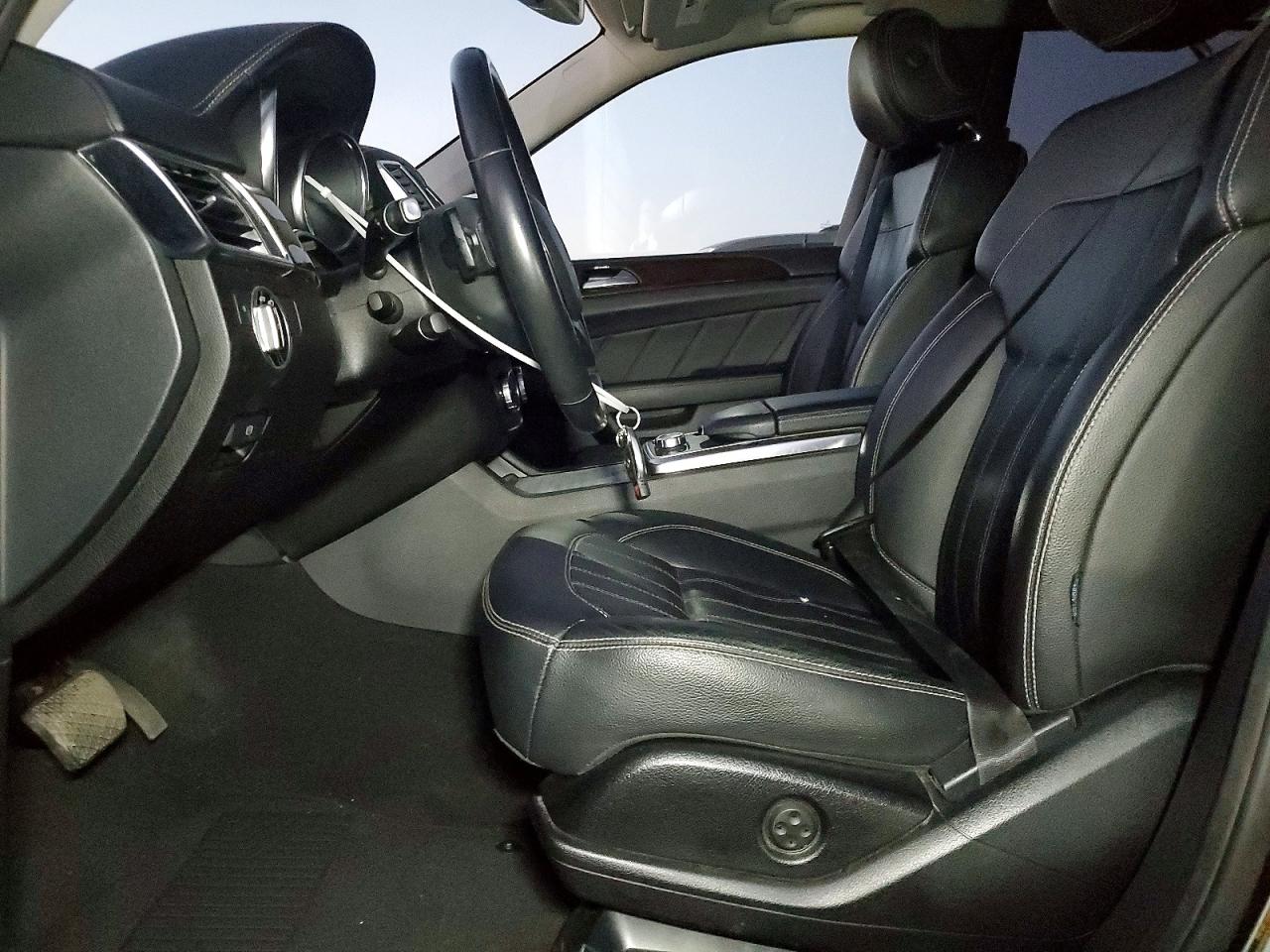 2015 MERCEDES-BENZ GL 450 4MATIC photo 13