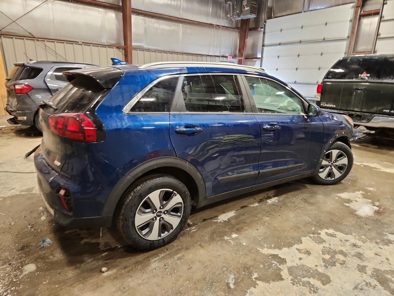 2020 KIA NIRO LX photo 3