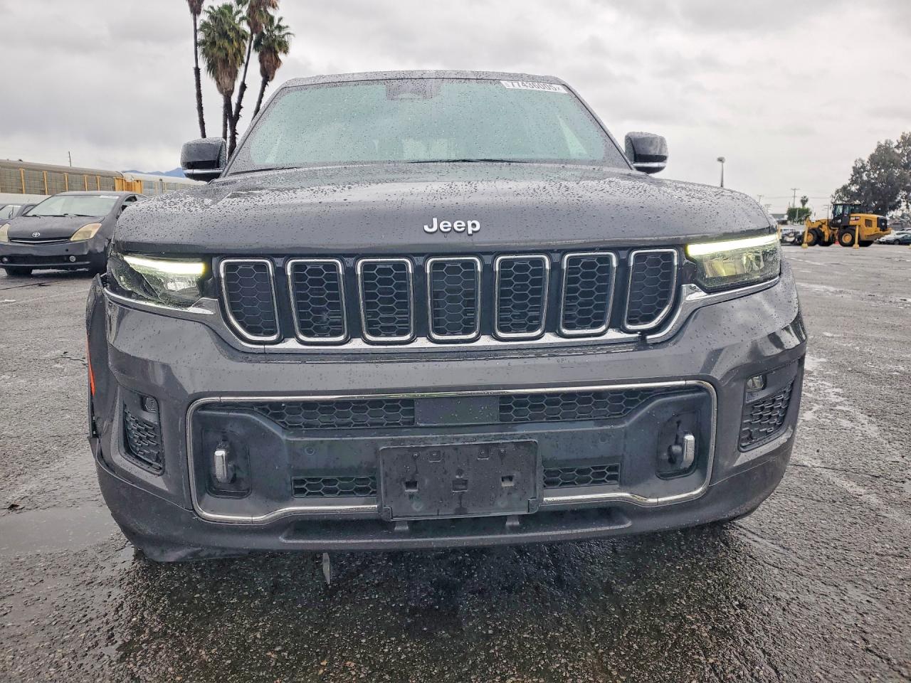 2022 JEEP GRAND CHEROKEE L OVERLAND photo 5