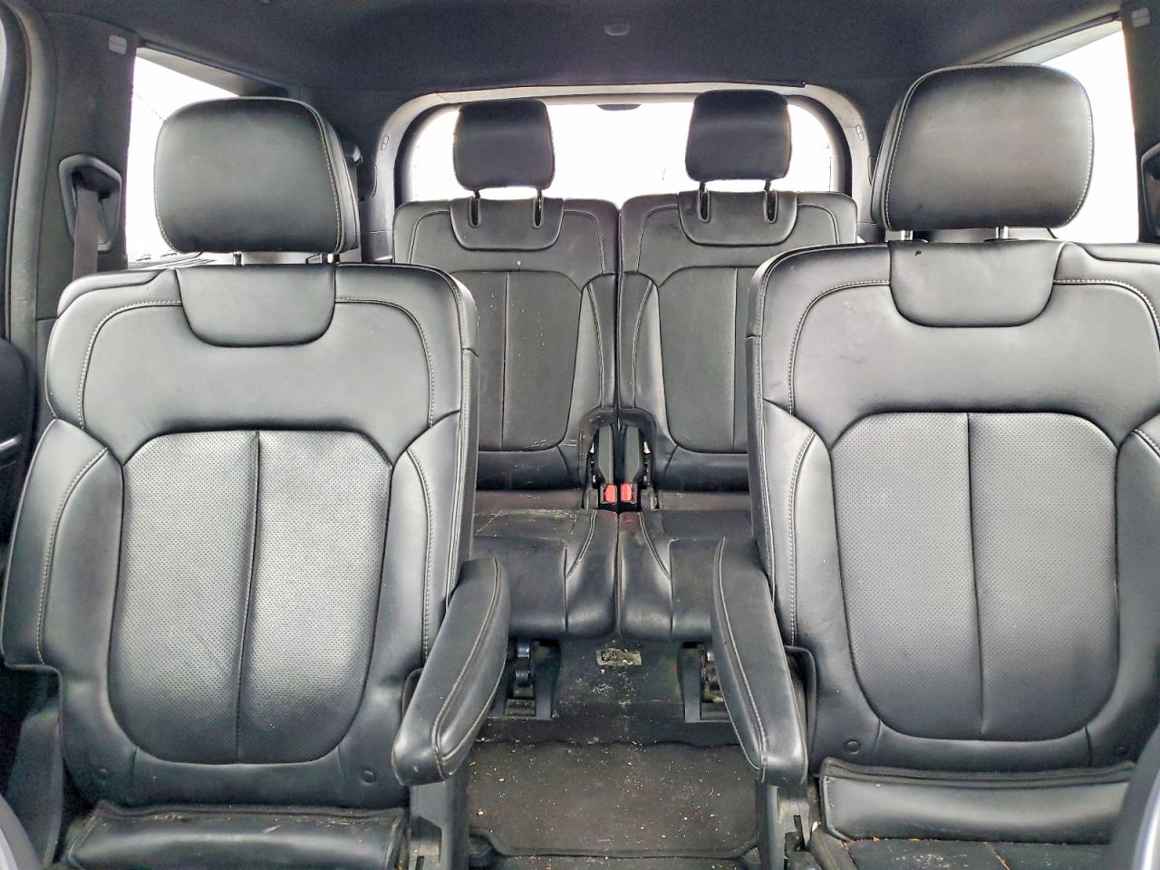 2022 JEEP GRAND CHEROKEE L OVERLAND photo 10