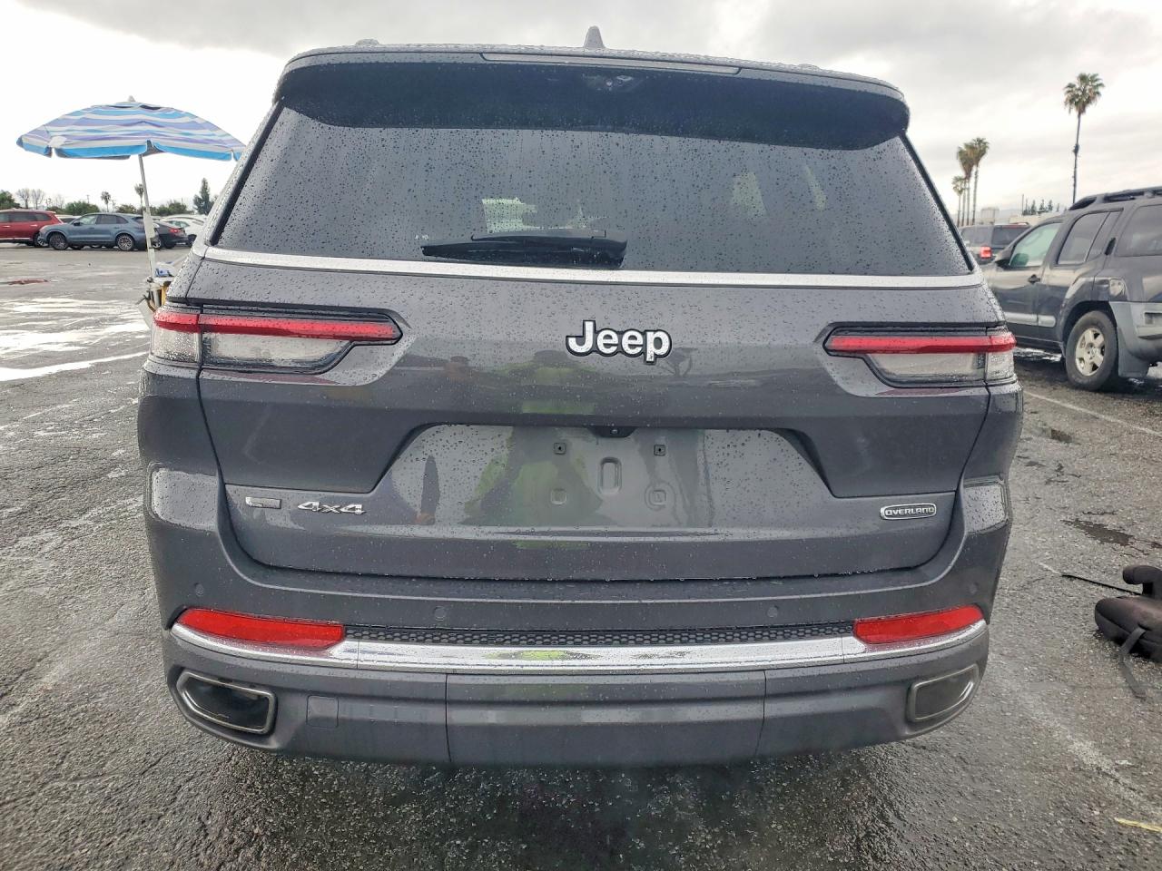 2022 JEEP GRAND CHEROKEE L OVERLAND photo 6