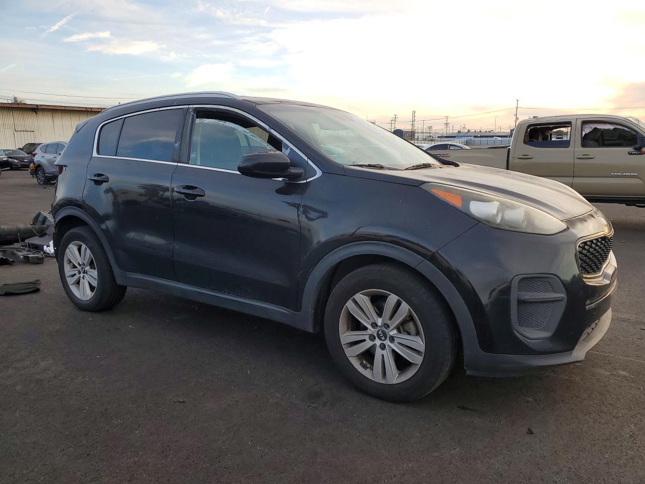 2017 KIA SPORTAGE LX photo 10
