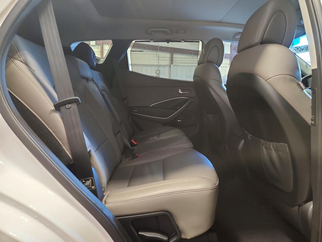 2016 HYUNDAI SANTA FE SPORT 2.4L photo 11