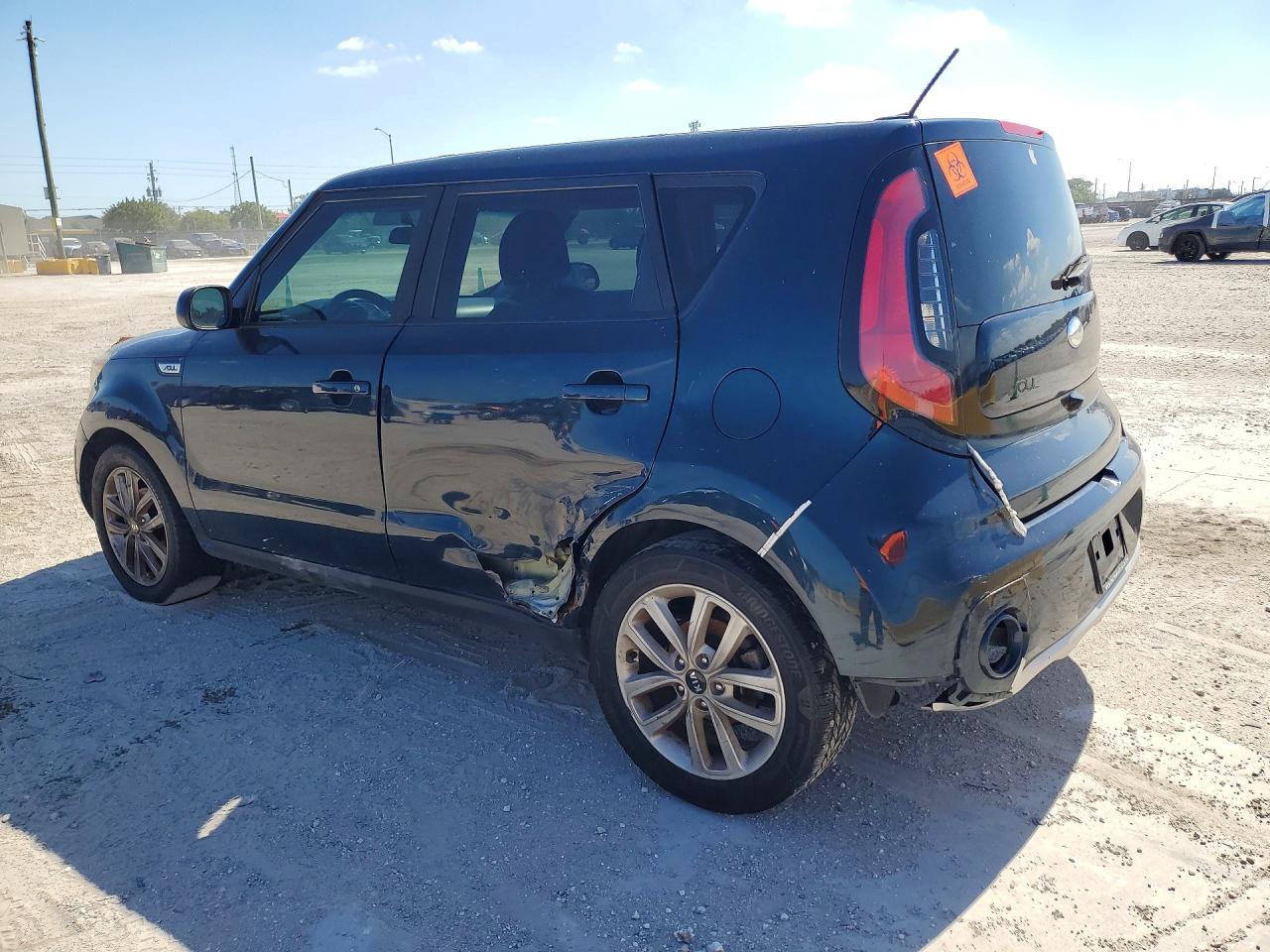 2018 KIA SOUL + photo 3
