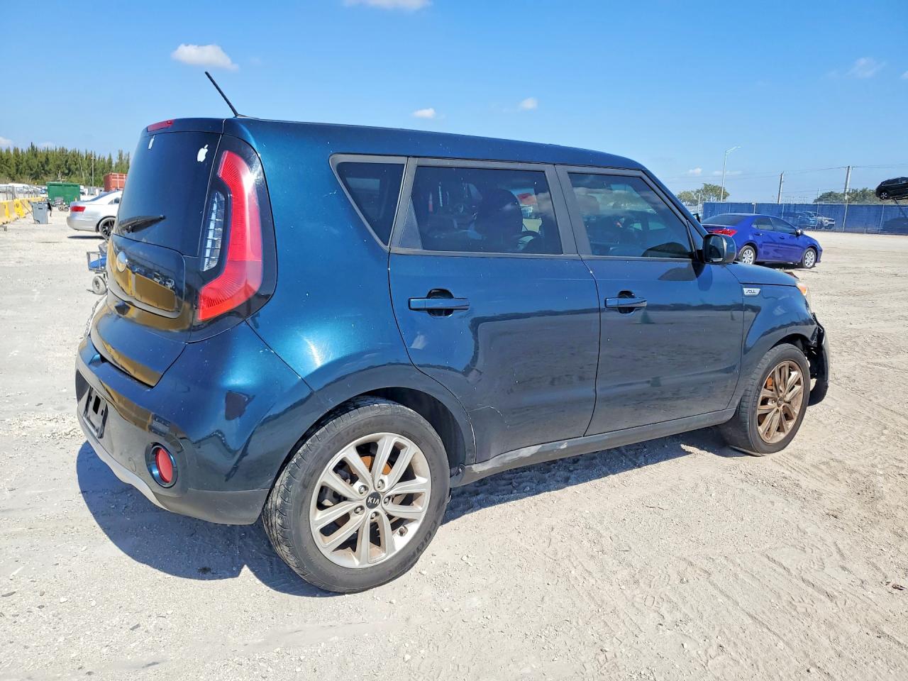 2018 KIA SOUL + photo 5