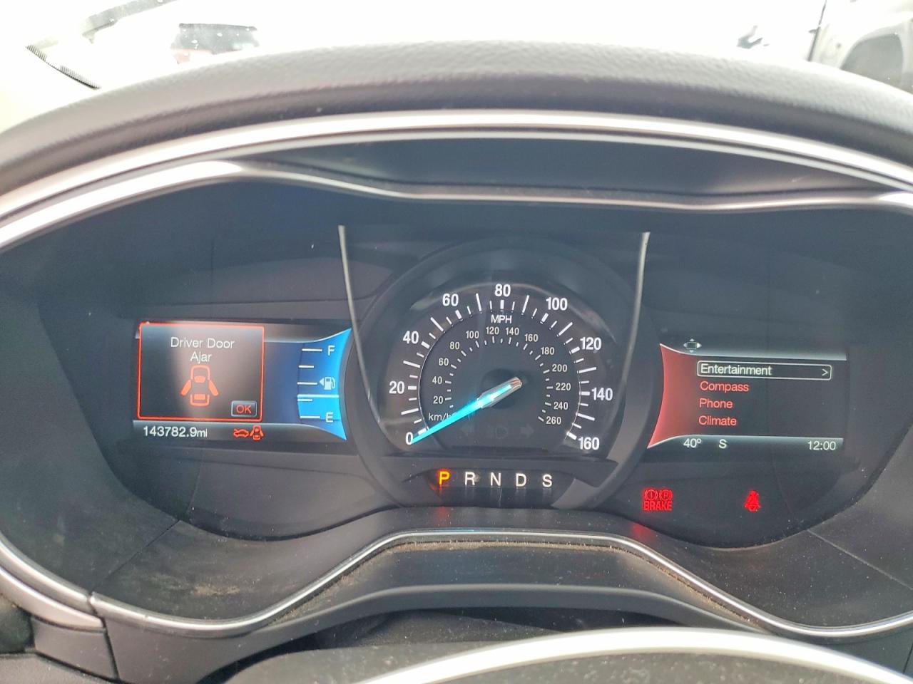 2015 FORD FUSION SE photo 17