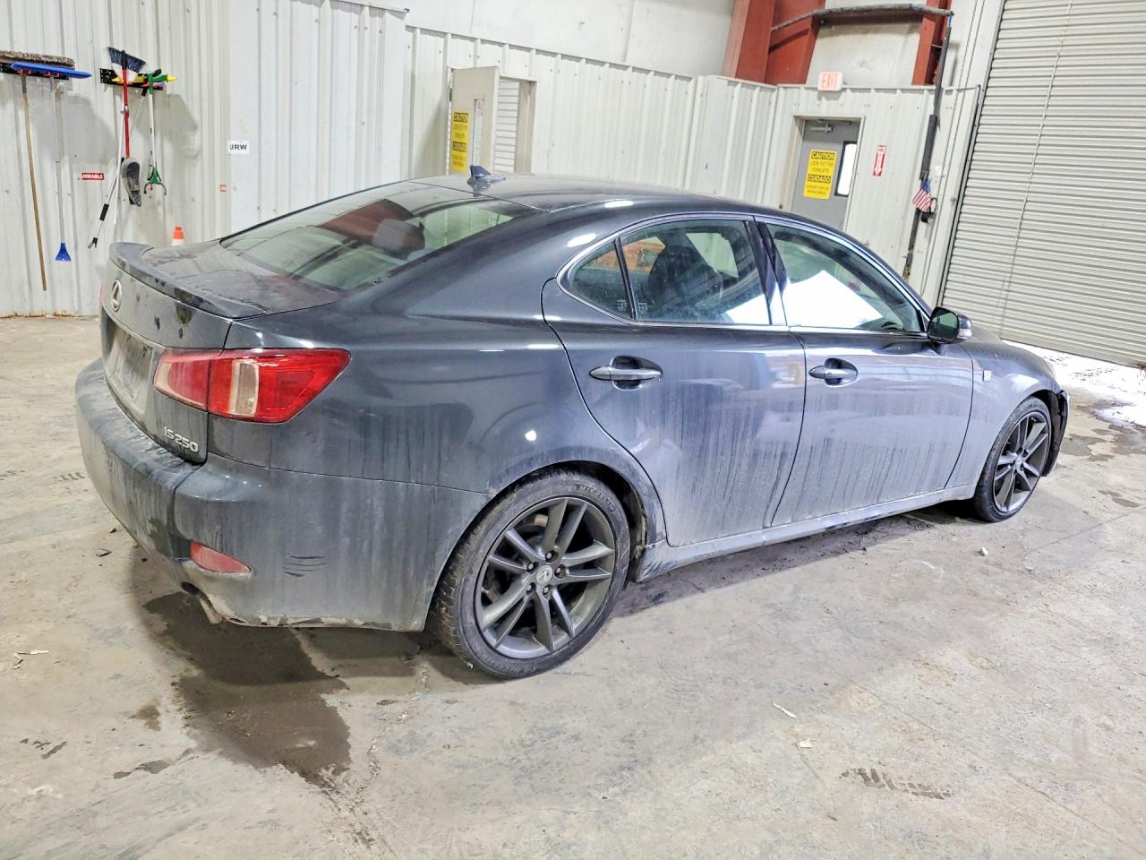 2011 LEXUS IS 250 photo 3