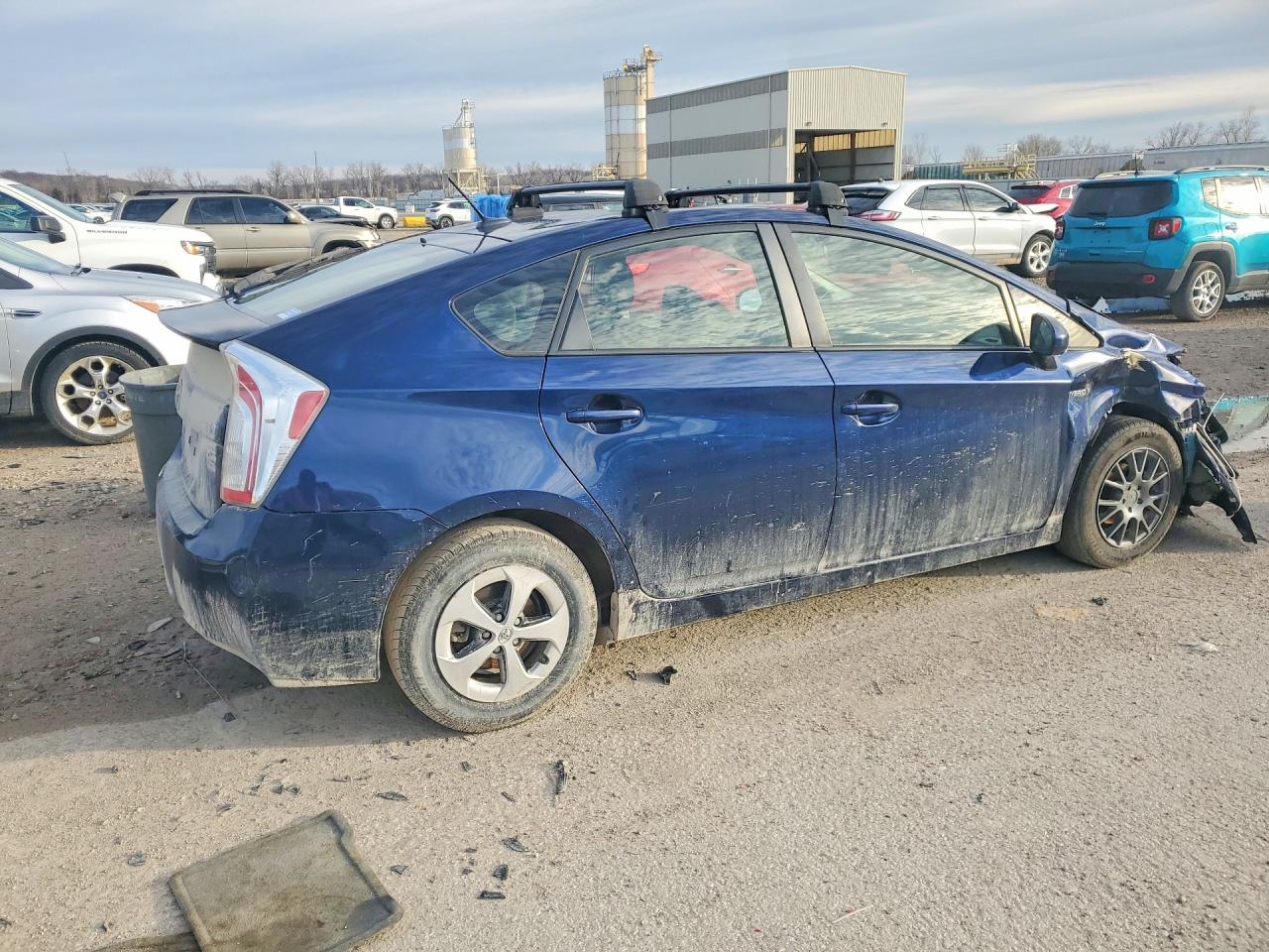 2012 TOYOTA PRIUS photo 3