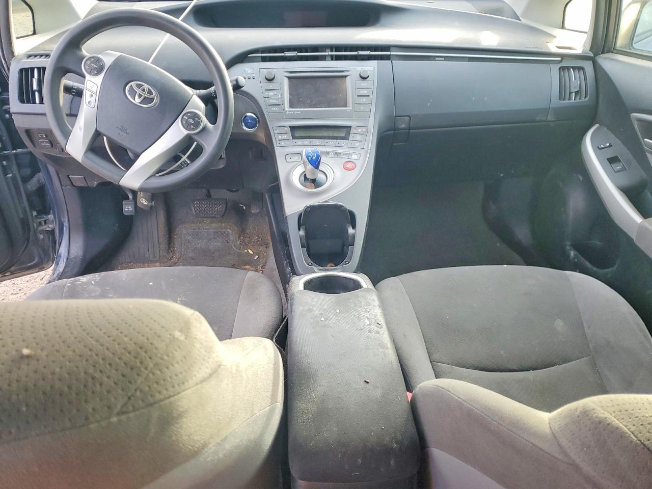 2012 TOYOTA PRIUS photo 8