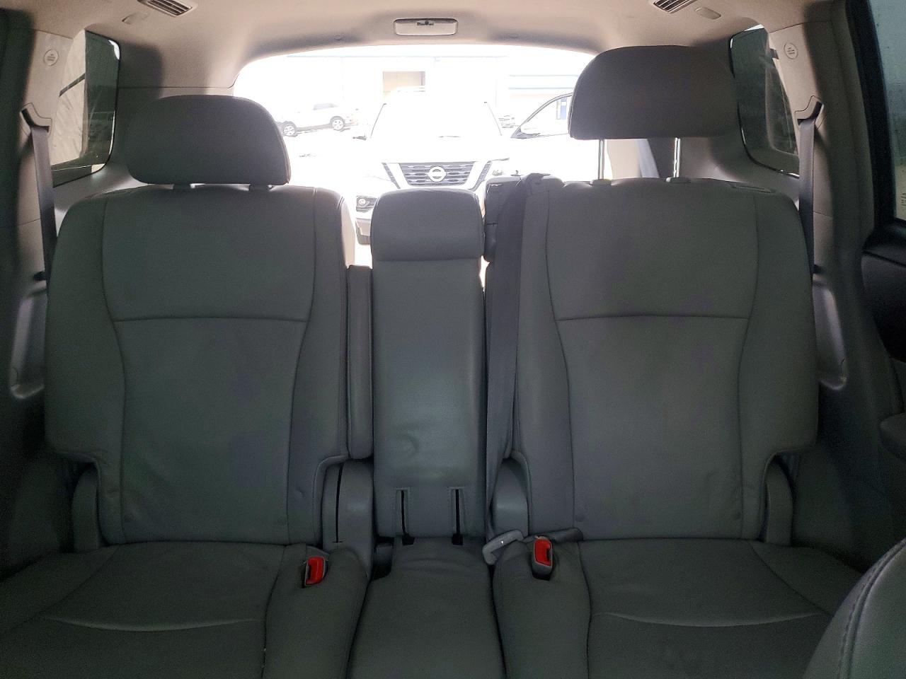 2010 TOYOTA HIGHLANDER LIMITED photo 19