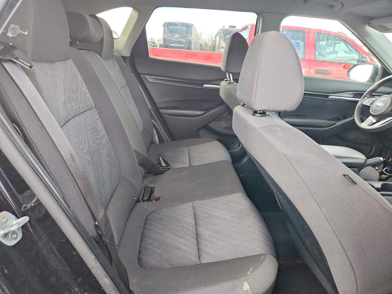 2021 KIA SELTOS LX photo 19