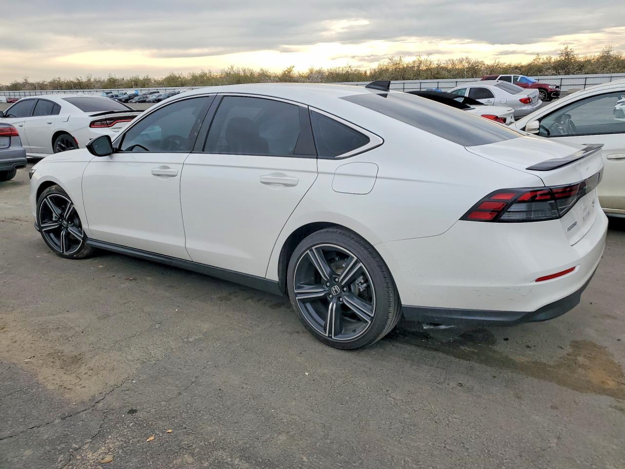 2025 HONDA ACCORD HYBRID SPORT photo 4