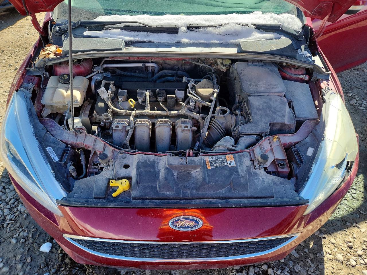 2015 FORD FOCUS SE photo 31