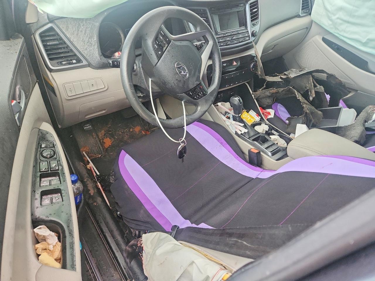 2017 HYUNDAI TUCSON SE photo 22