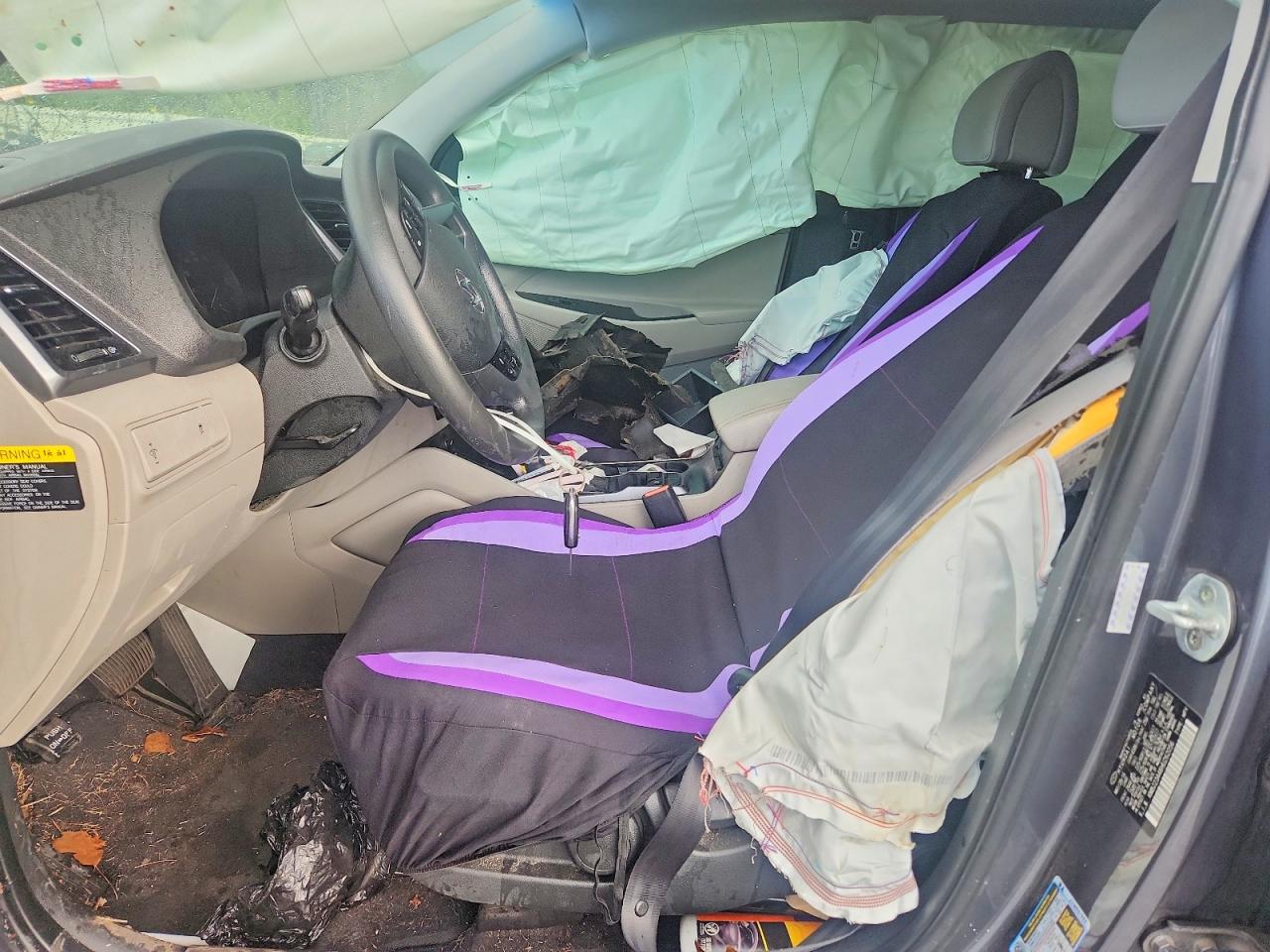2017 HYUNDAI TUCSON SE photo 19