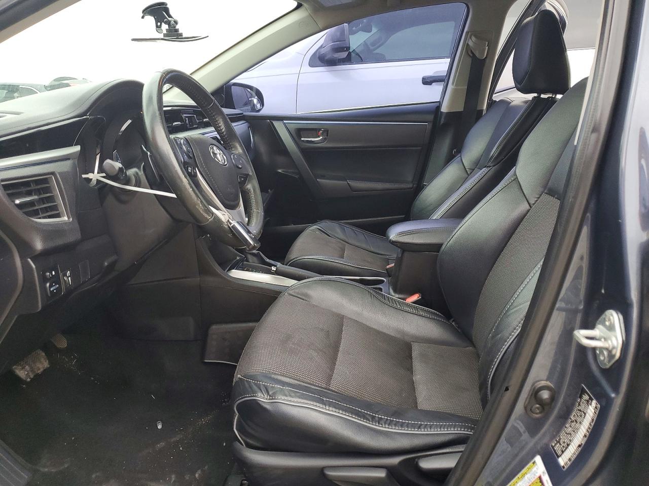2014 TOYOTA COROLLA photo 13