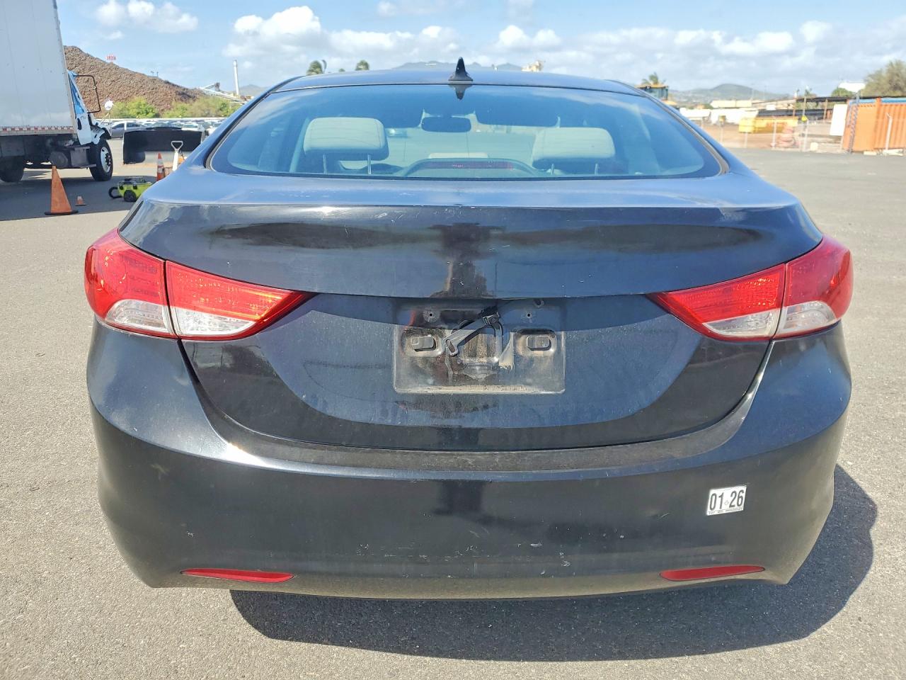 2013 HYUNDAI ELANTRA GLS photo 6