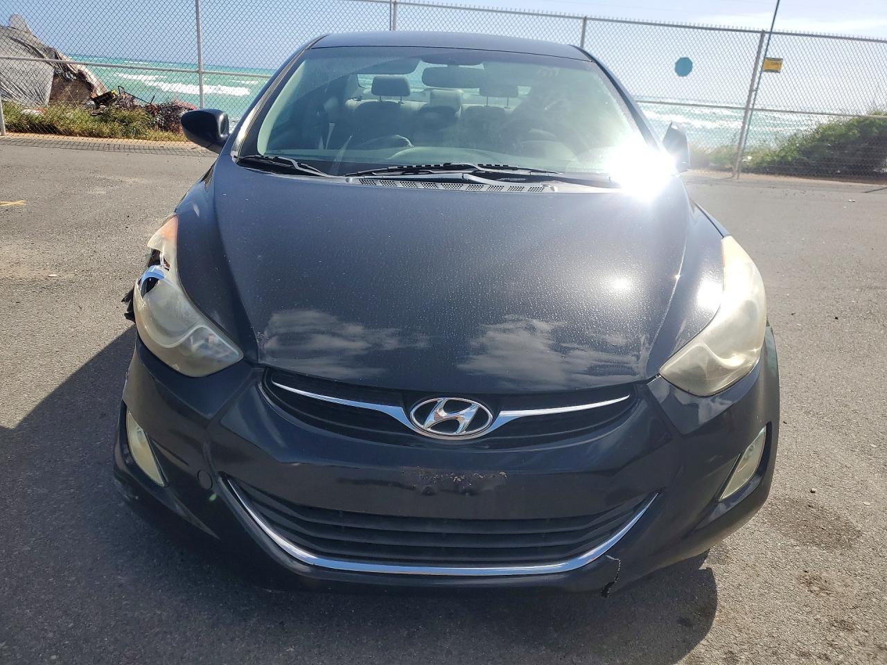2013 HYUNDAI ELANTRA GLS photo 5