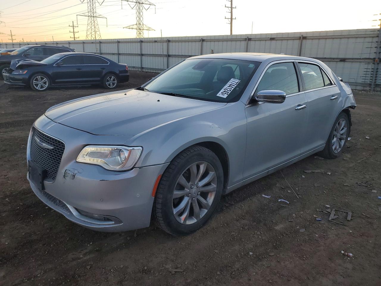 2019 CHRYSLER 300
