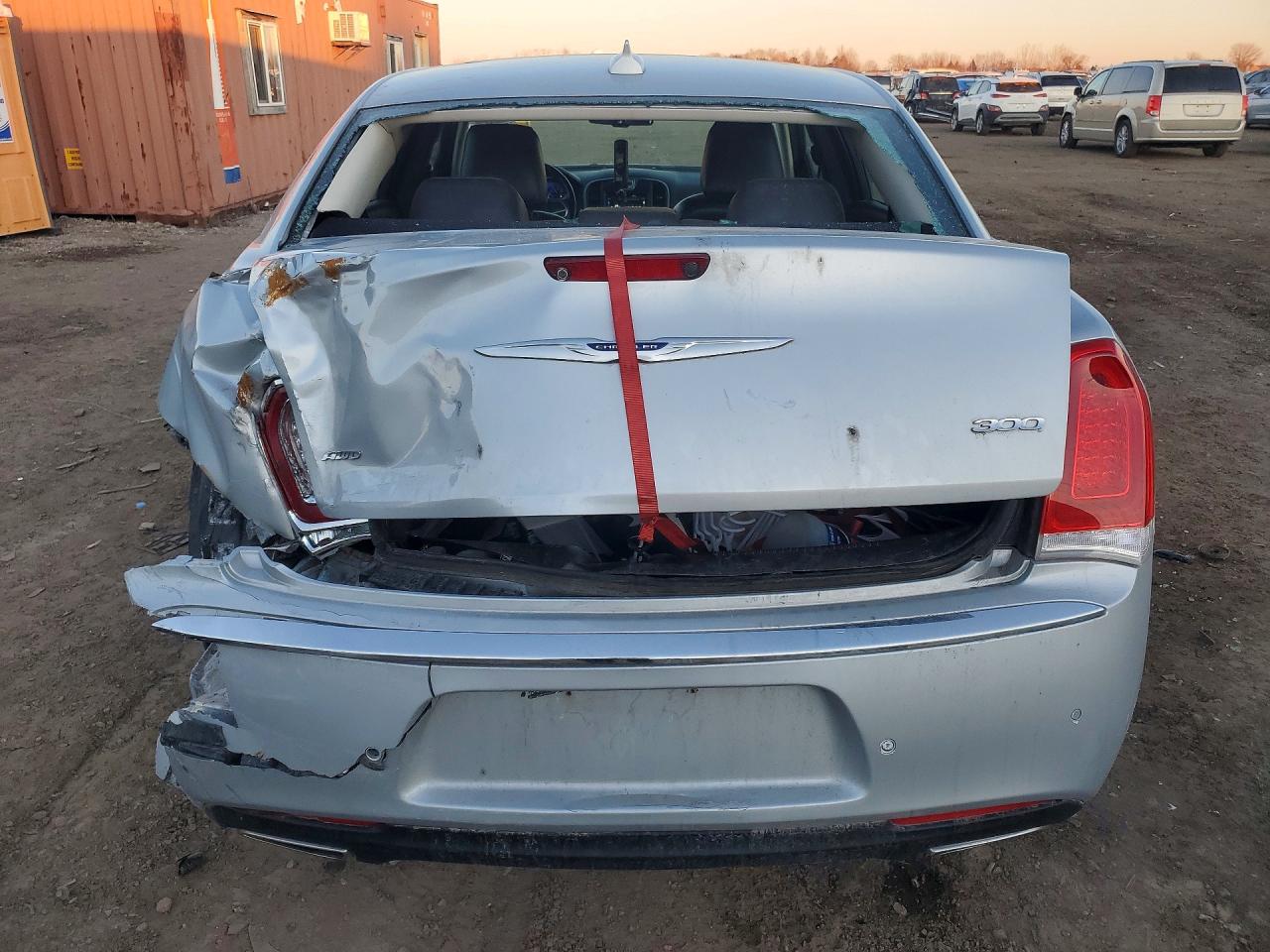 2019 CHRYSLER 300 LIMITED photo 6
