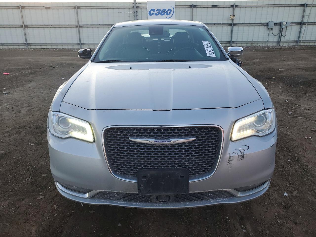 2019 CHRYSLER 300 LIMITED photo 5