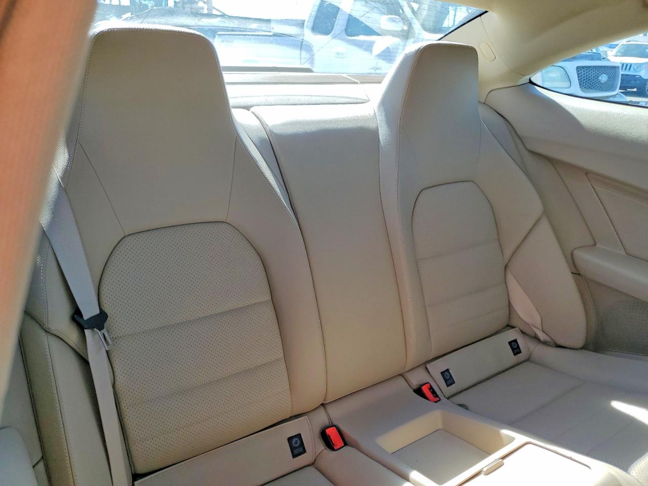 2015 MERCEDES-BENZ C 250 photo 19