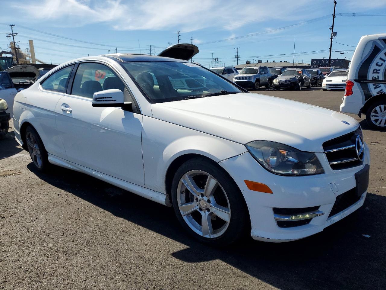 2015 MERCEDES-BENZ C 250 photo 7