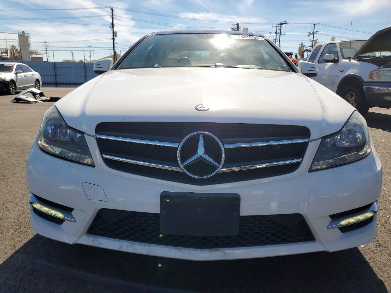2015 MERCEDES-BENZ C 250 photo 9