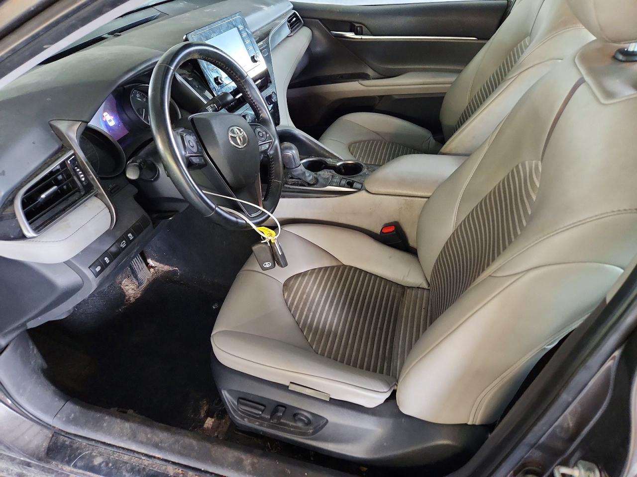 2023 TOYOTA CAMRY SE NIGHT SHADE photo 7