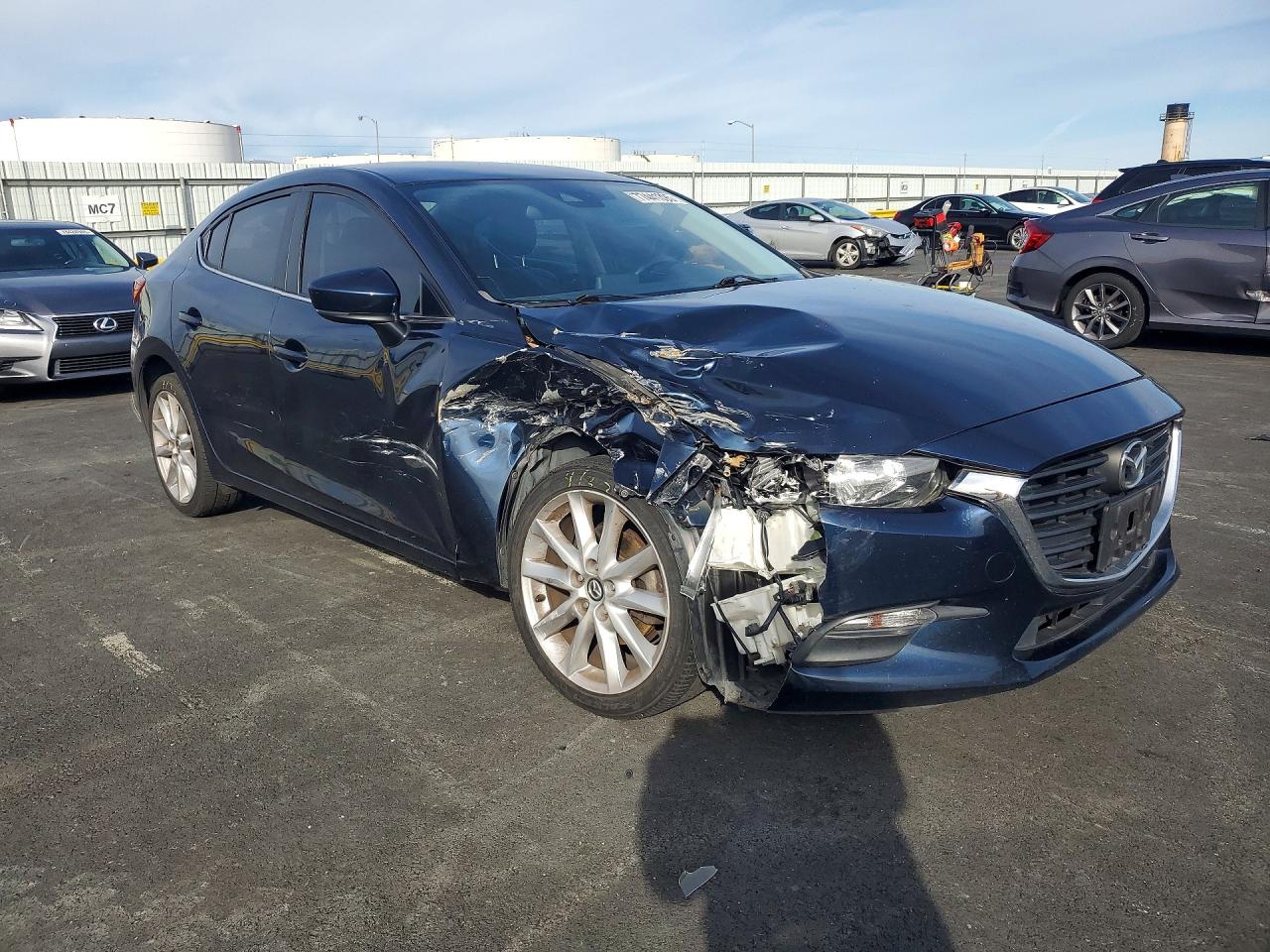2017 MAZDA 3 photo 10