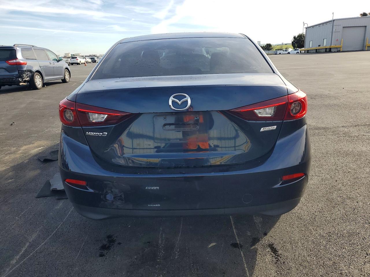2017 MAZDA 3 photo 16