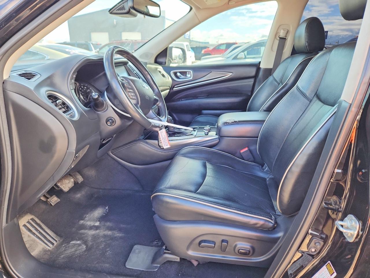 2020 INFINITI QX60 LUXE photo 7