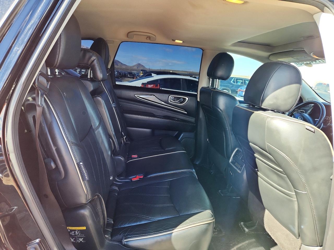 2020 INFINITI QX60 LUXE photo 11