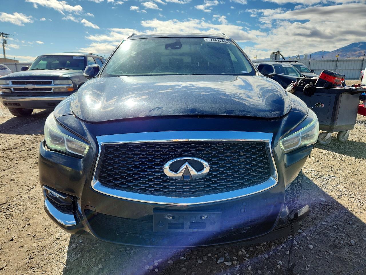 2020 INFINITI QX60 LUXE photo 5