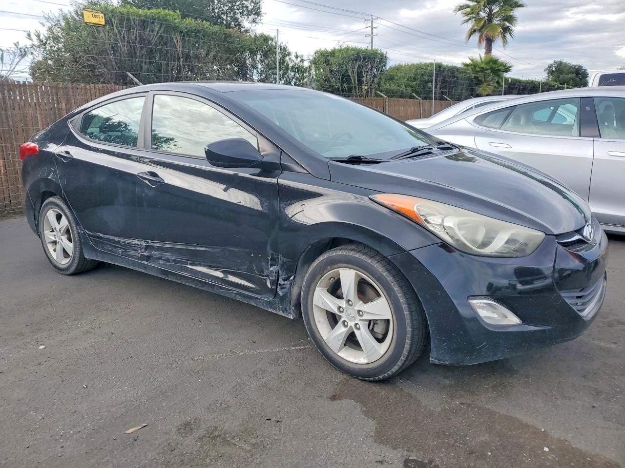 2013 HYUNDAI ELANTRA GLS photo 7
