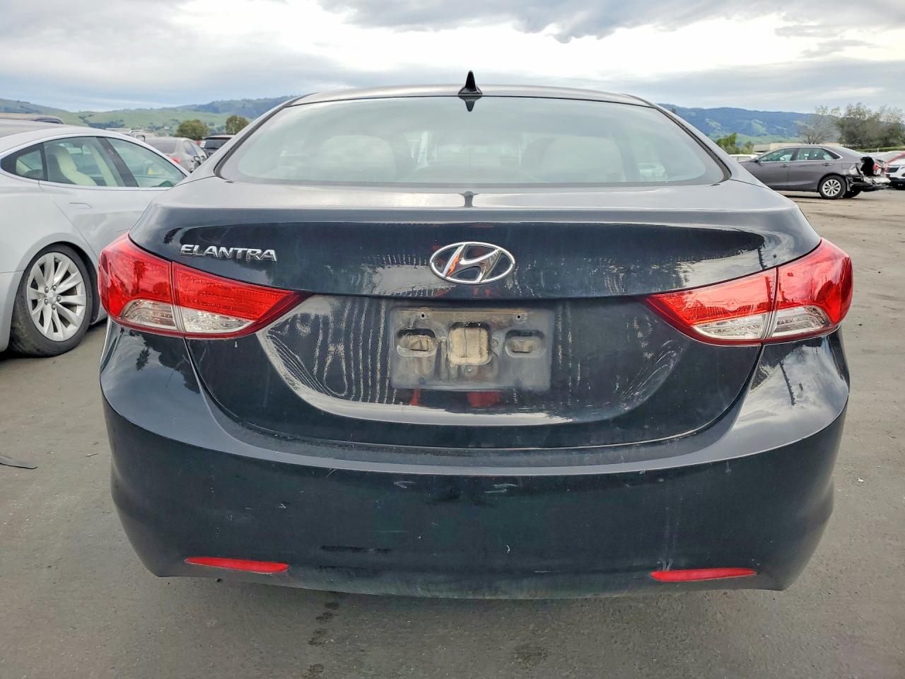 2013 HYUNDAI ELANTRA GLS photo 11