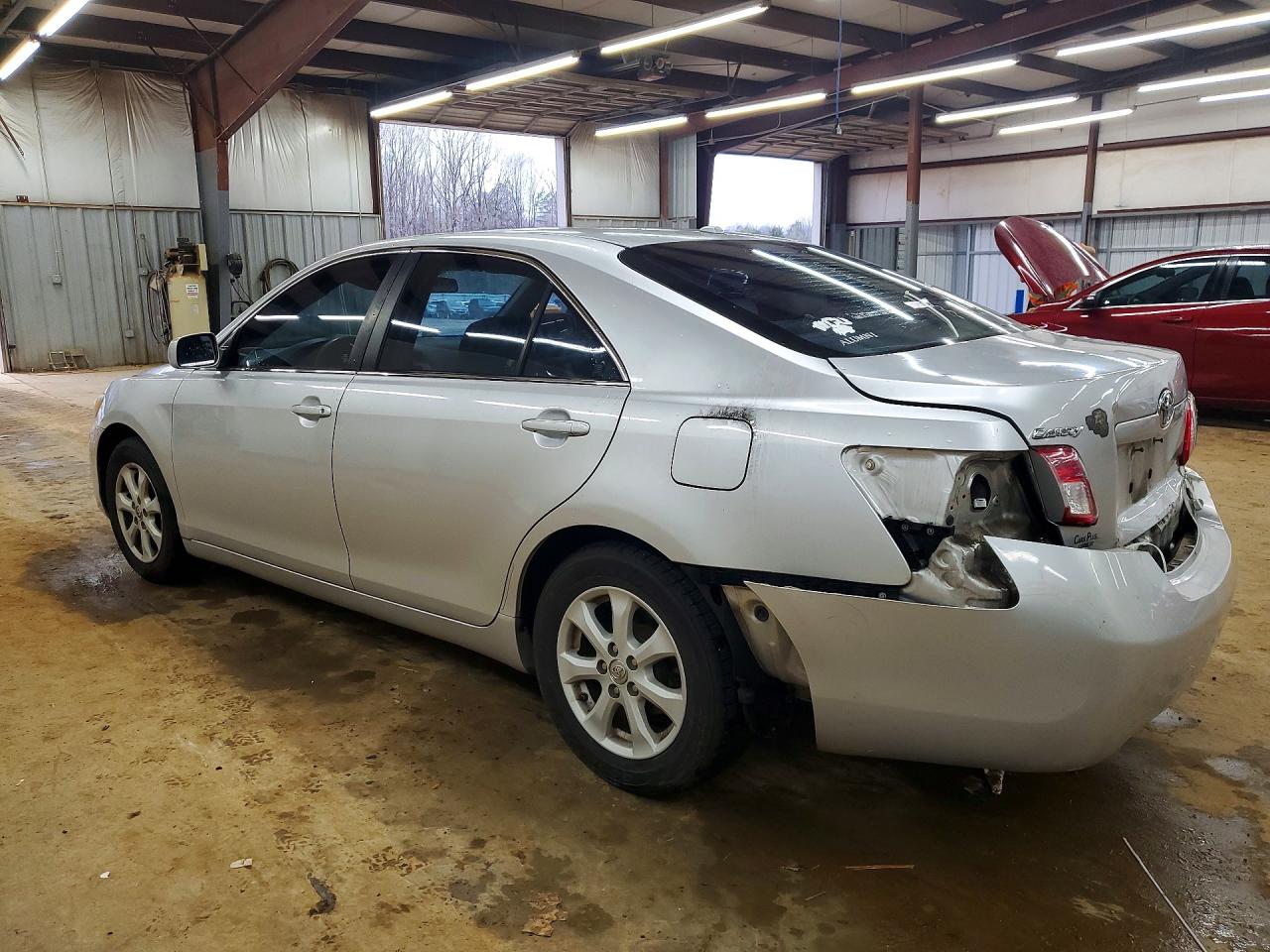2010 TOYOTA CAMRY LE photo 2