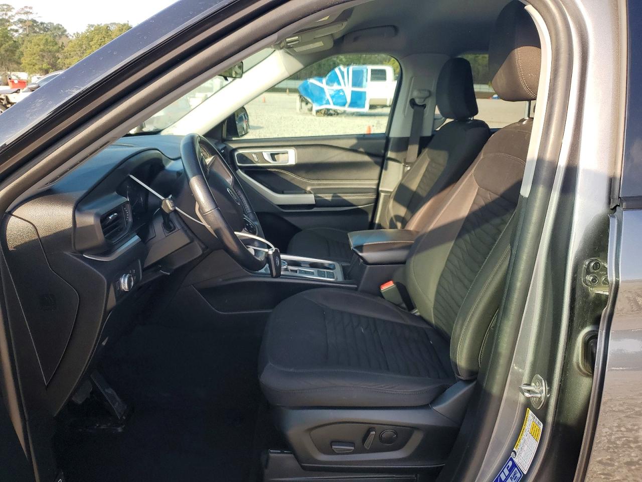 2021 FORD EXPLORER XLT photo 13