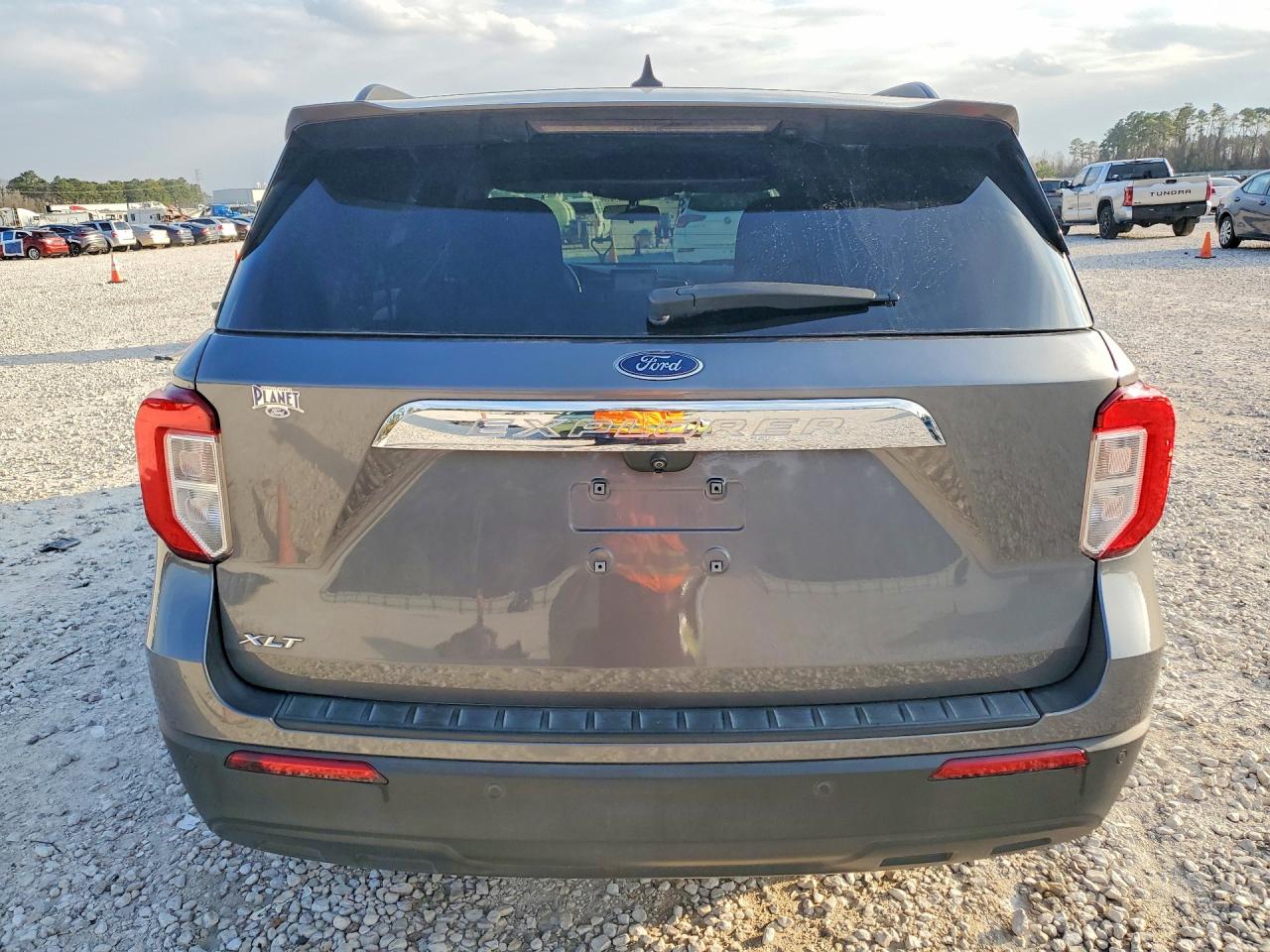 2021 FORD EXPLORER XLT photo 11