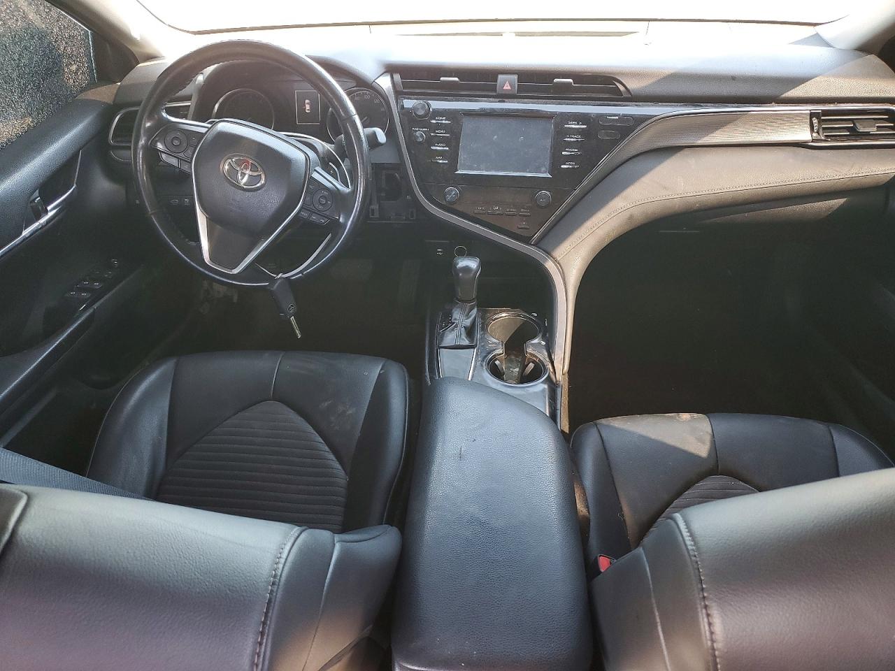2019 TOYOTA CAMRY L photo 22