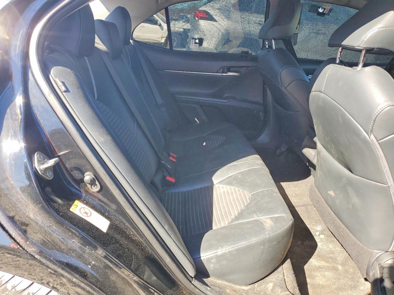 2019 TOYOTA CAMRY L photo 28