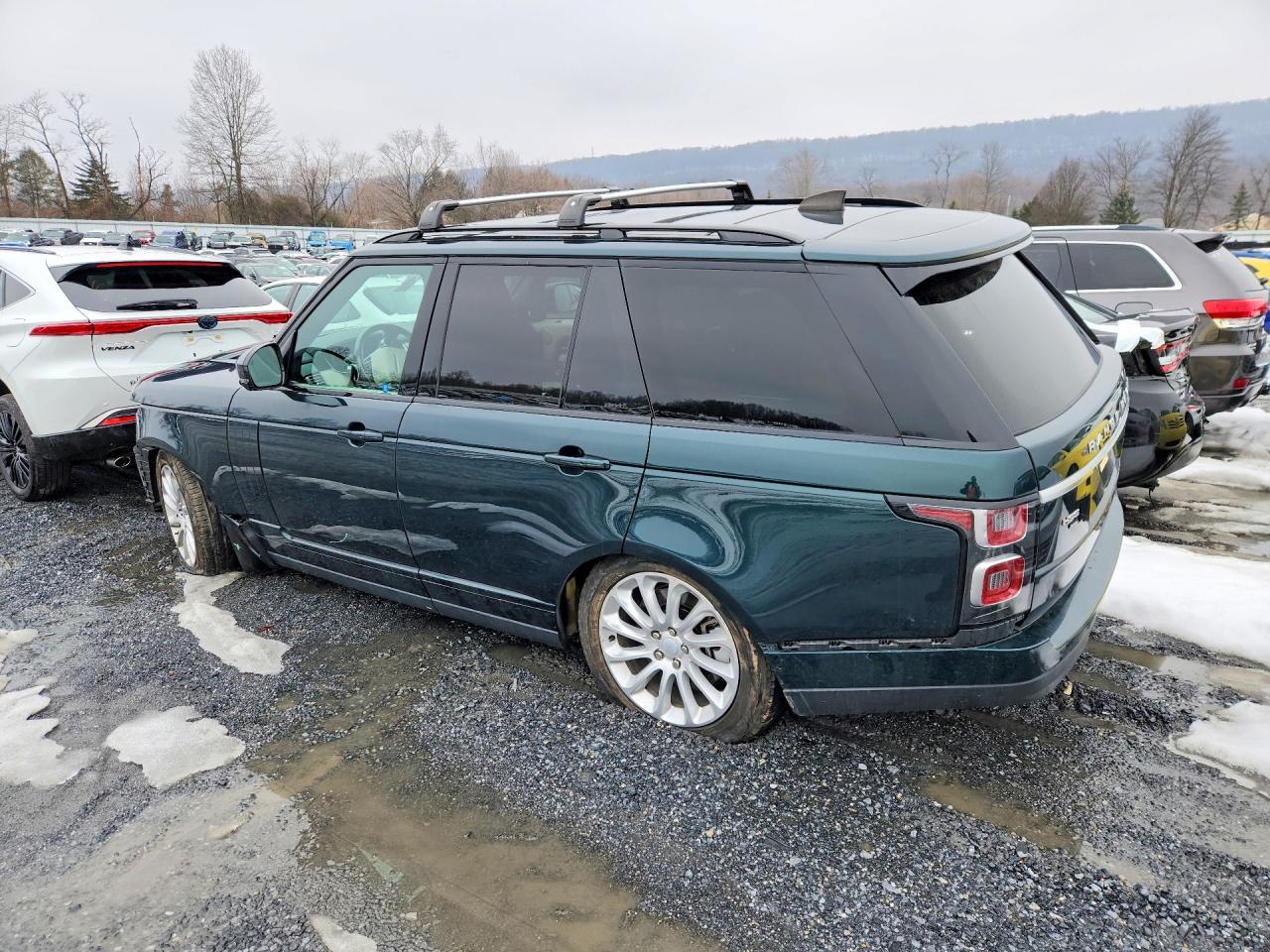 2021 LAND ROVER RANGE ROVER HSE photo 2