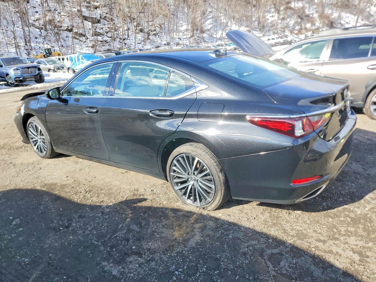 2024 LEXUS ES 350 photo 3