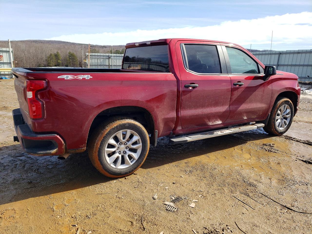 2021 CHEVROLET SILVERADO K1500 CUSTOM photo 3