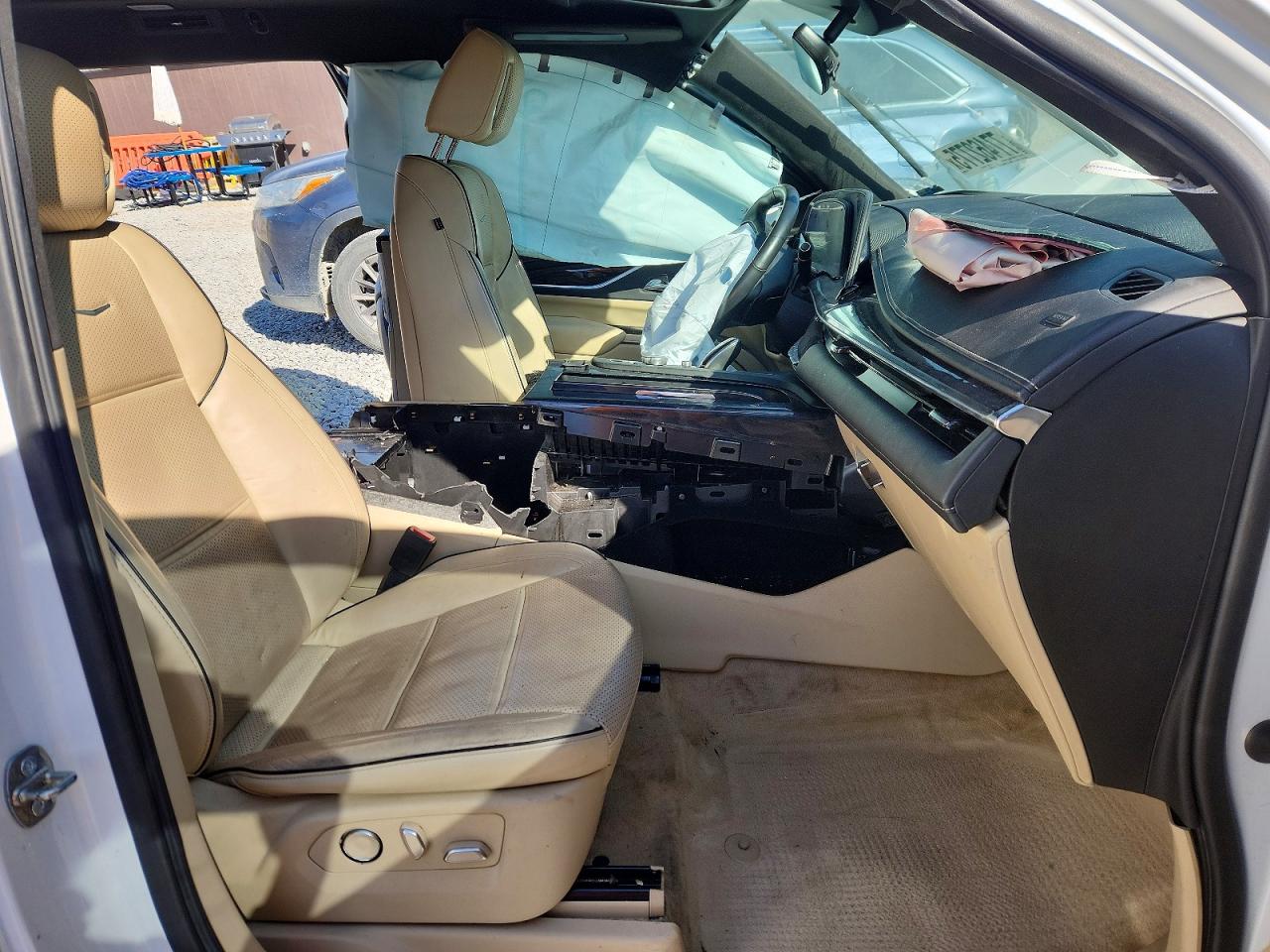 2021 CADILLAC ESCALADE PREMIUM LUXURY photo 19