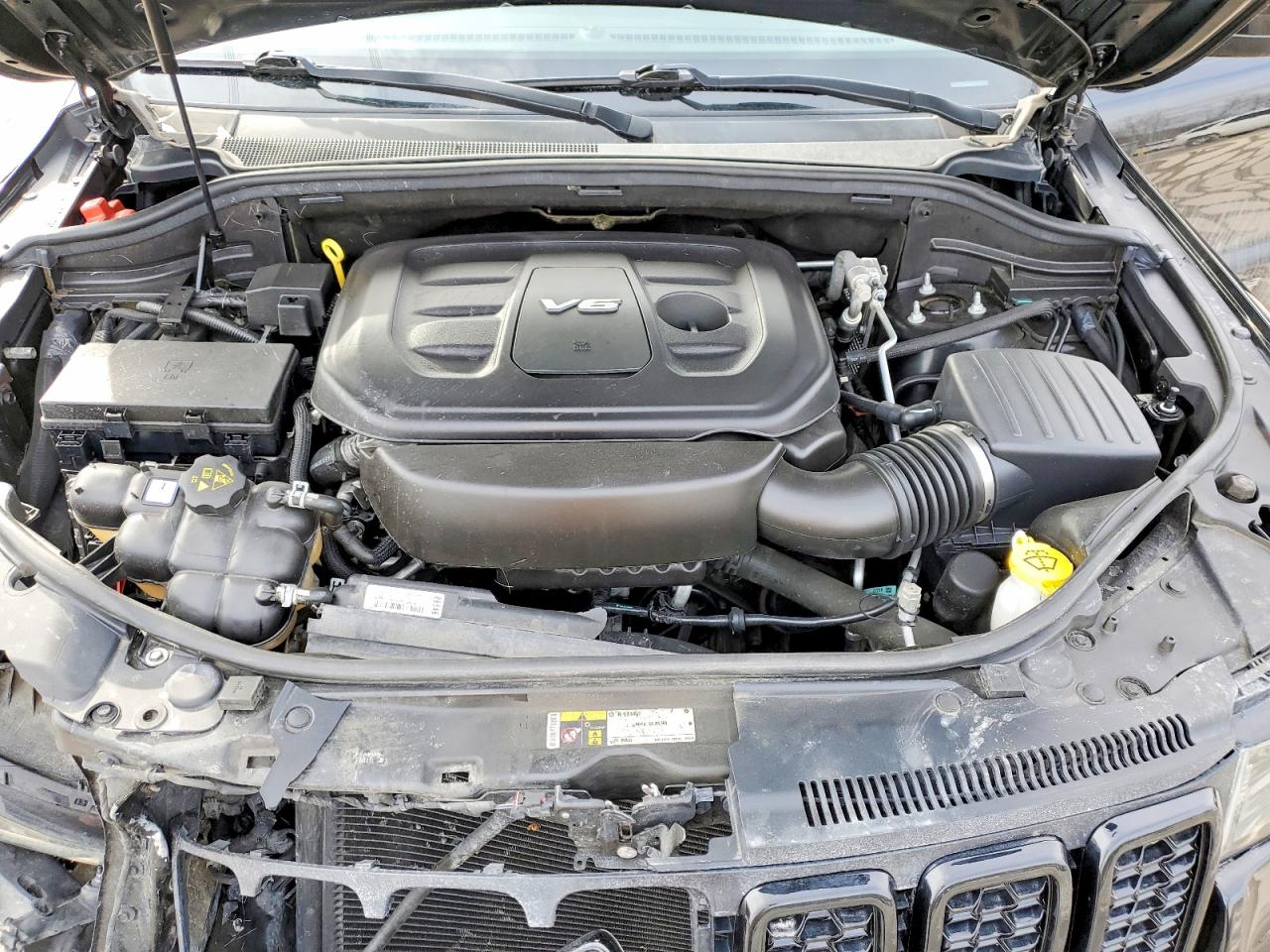 2019 JEEP GRAND CHEROKEE LAREDO photo 23