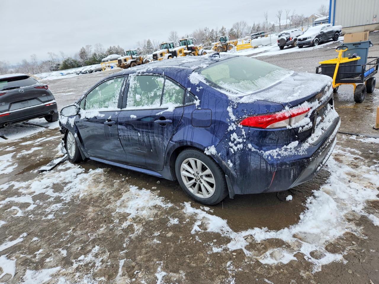 2024 TOYOTA COROLLA photo 3